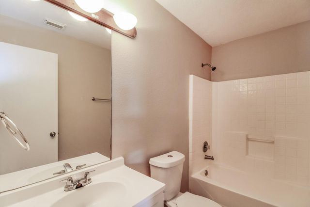 3235 Becker Glen Street, Fresno, TX 77545