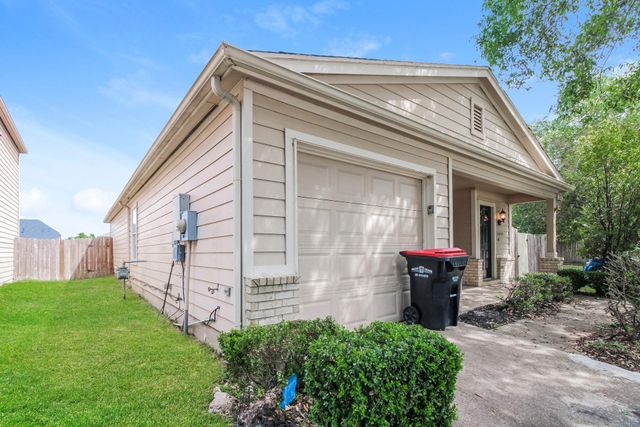 3235 Becker Glen Street, Fresno, TX 77545
