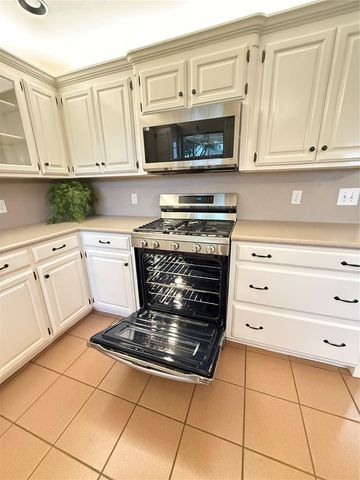 534 E 28th Street, Edmond, OK 73013