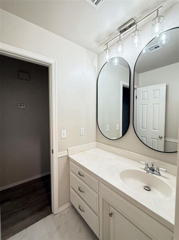 534 E 28th Street, Edmond, OK 73013