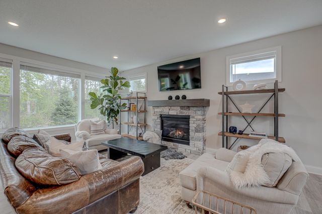 1426 Lee Circle, Hudson, WI 54016