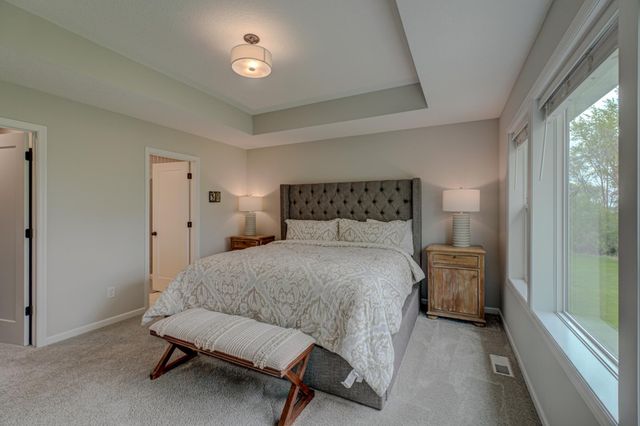 1426 Lee Circle, Hudson, WI 54016