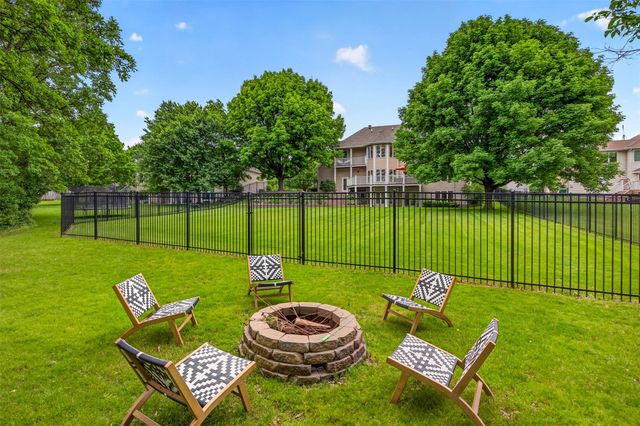 8120 Heather Bow Court, Johnston, IA 50131