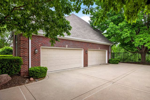 8120 Heather Bow Court, Johnston, IA 50131