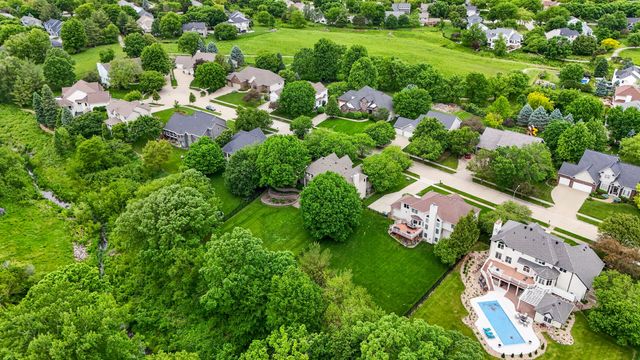 8120 Heather Bow Court, Johnston, IA 50131