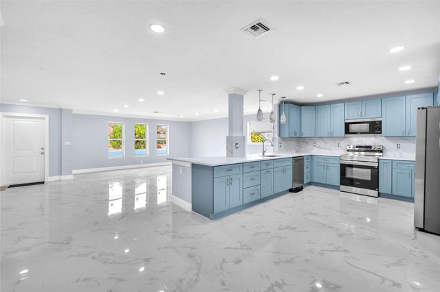 3260 NW 63rd St, Fort Lauderdale, FL 33309