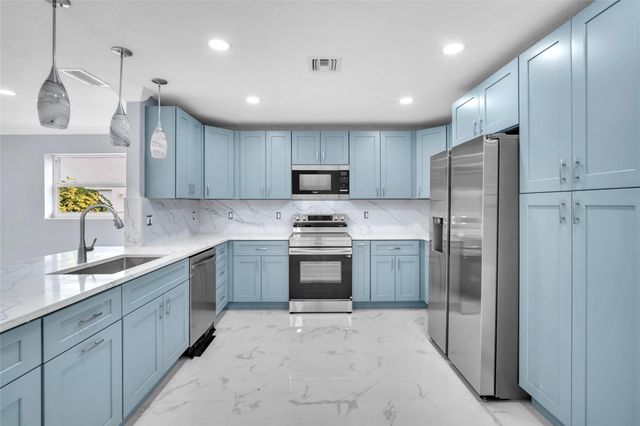 3260 NW 63rd St, Fort Lauderdale, FL 33309