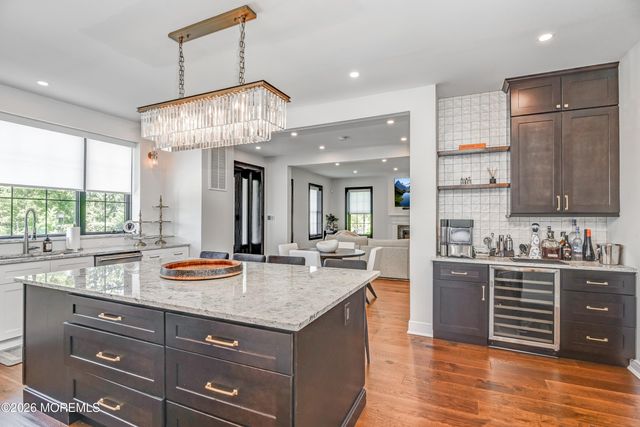 3 Blue Marl Lane, Marlboro, NJ 07746