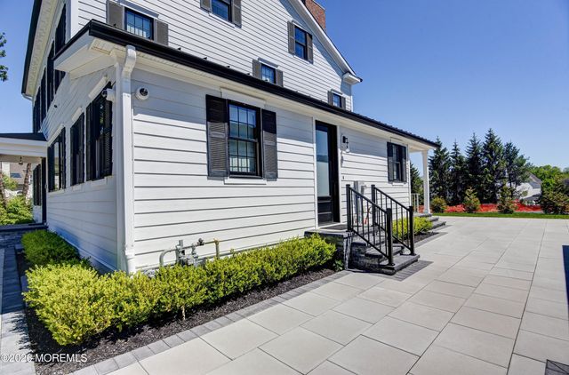 3 Blue Marl Lane, Marlboro, NJ 07746