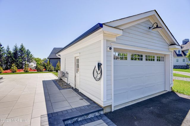 3 Blue Marl Lane, Marlboro, NJ 07746