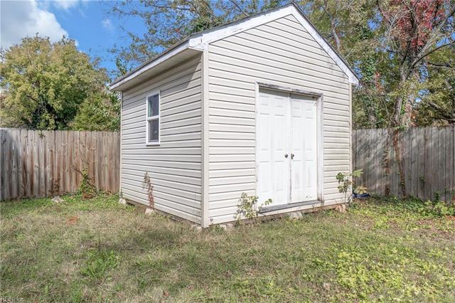 106 W Cummings AVE, Hampton, VA 23663
