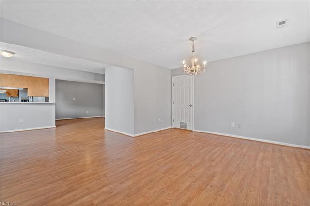 106 W Cummings AVE, Hampton, VA 23663