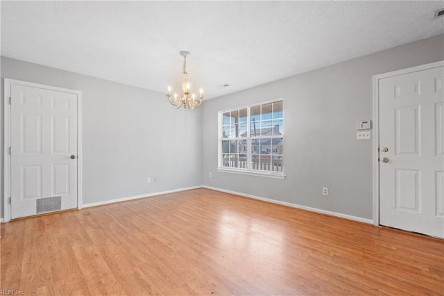 106 W Cummings AVE, Hampton, VA 23663