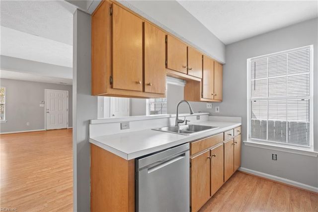 106 W Cummings AVE, Hampton, VA 23663