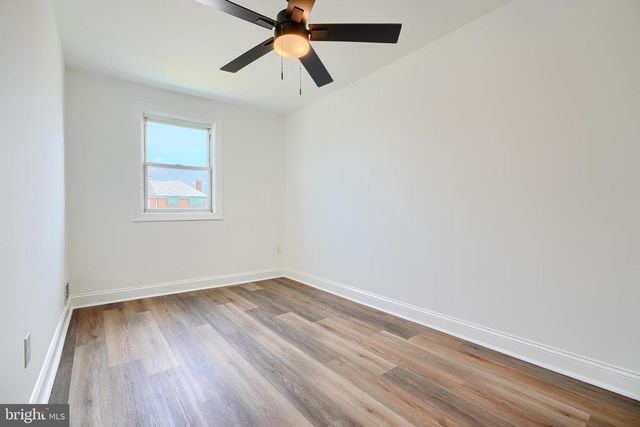 2204 REDTHORN RD, Middle River, MD 21220