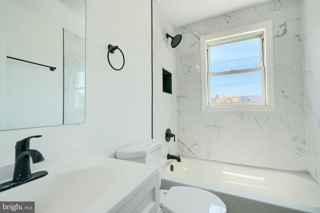 2204 REDTHORN RD, Middle River, MD 21220