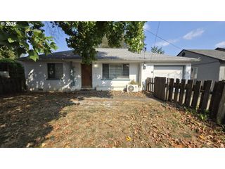 2502 E 27TH St, Vancouver, WA 98661