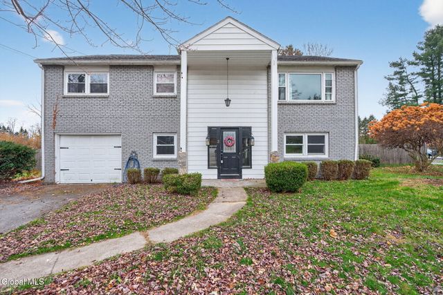 3 Greenway Drive, Glenville, NY 12302