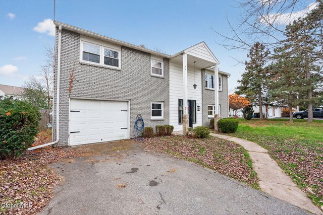 3 Greenway Drive, Glenville, NY 12302