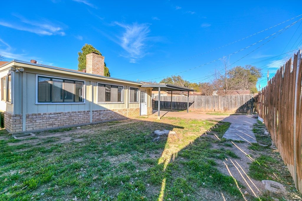 Image 32 of property listing at 321 Kennedy St, San Angelo, TX 76905