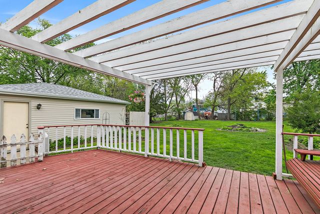 922 Douglas Avenue, Aurora, IL 60505