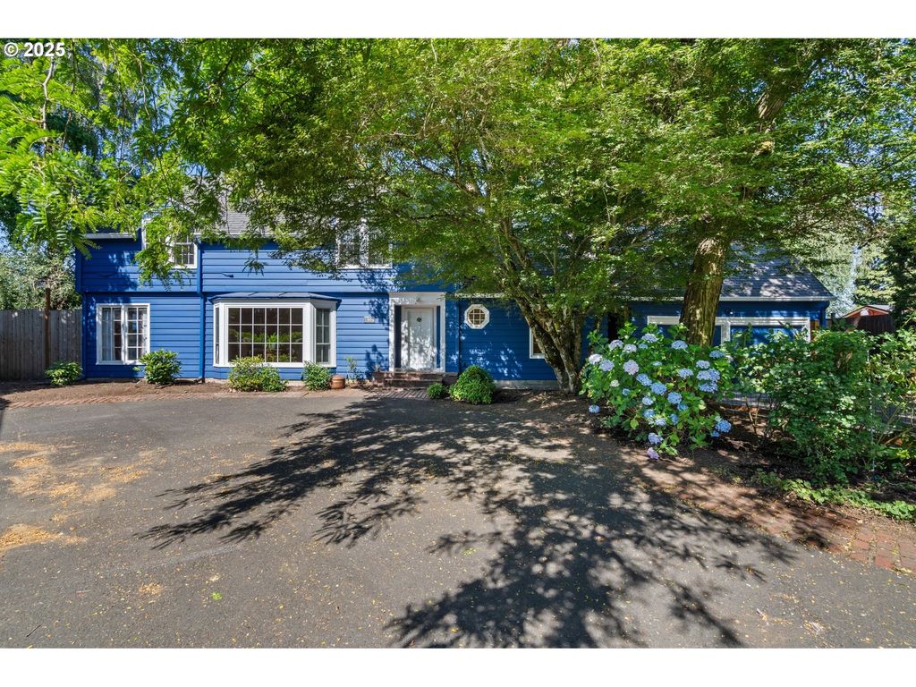 1005 Ne CORNELL Rd, Hillsboro, OR 97124
