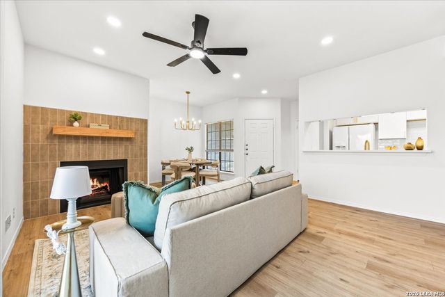 11839 Parliament St Apt 1024, San Antonio, TX 78216