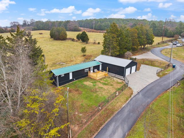 249 N Riverwood Road, Bronston, KY 42518