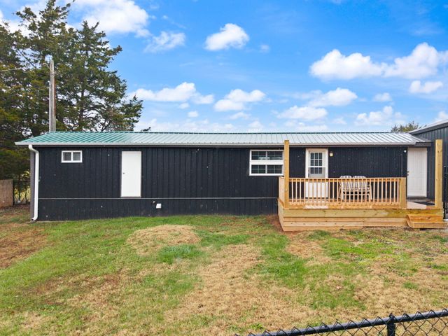 249 N Riverwood Road, Bronston, KY 42518