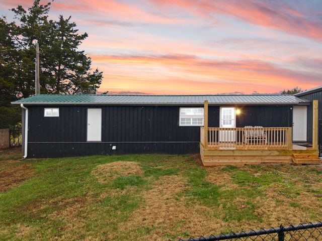 249 N Riverwood Road, Bronston, KY 42518