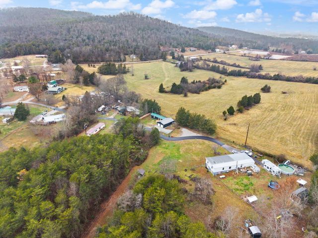 249 N Riverwood Road, Bronston, KY 42518