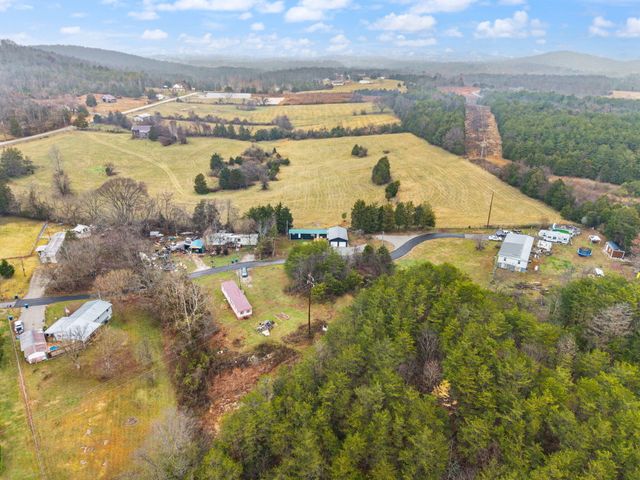 249 N Riverwood Road, Bronston, KY 42518