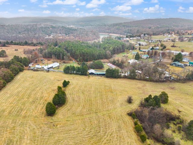 249 N Riverwood Road, Bronston, KY 42518