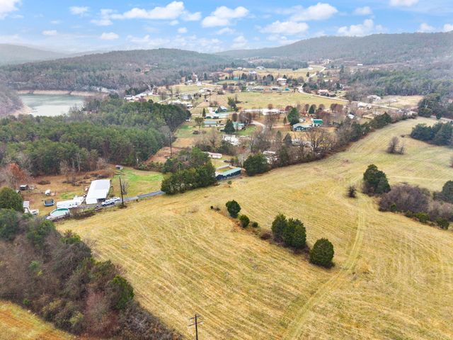 249 N Riverwood Road, Bronston, KY 42518