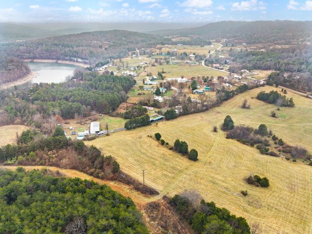 249 N Riverwood Road, Bronston, KY 42518