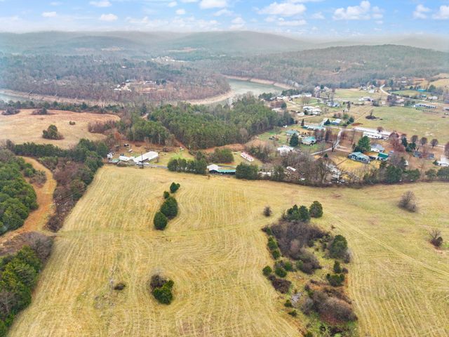 249 N Riverwood Road, Bronston, KY 42518