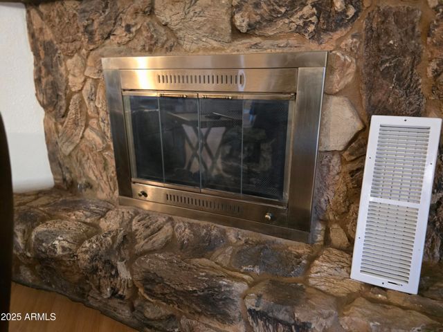 3736 W GRANDVIEW Road, Phoenix, AZ 85053