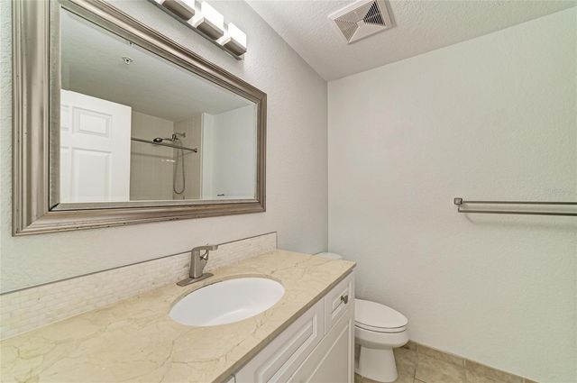 1064 N TAMIAMI TRAIL 1304, Sarasota, FL 34236