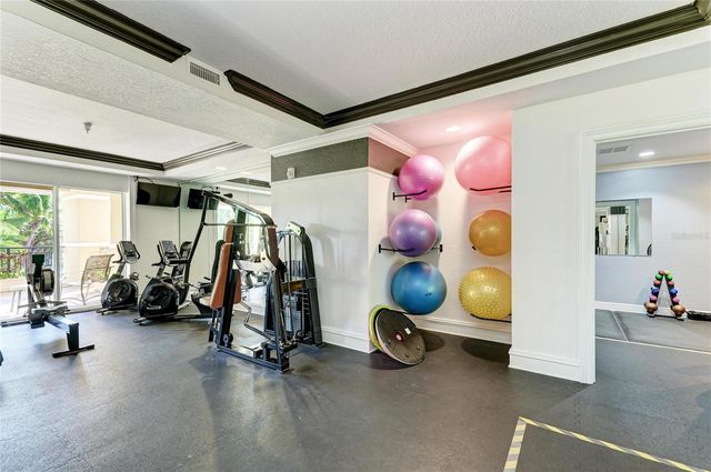 1064 N TAMIAMI TRAIL 1304, Sarasota, FL 34236