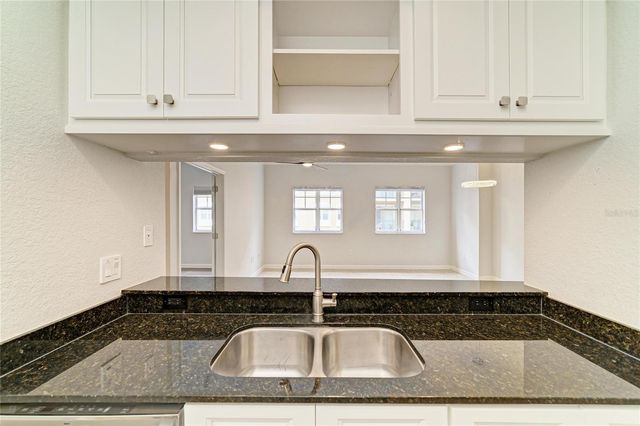 1064 N TAMIAMI TRAIL 1304, Sarasota, FL 34236
