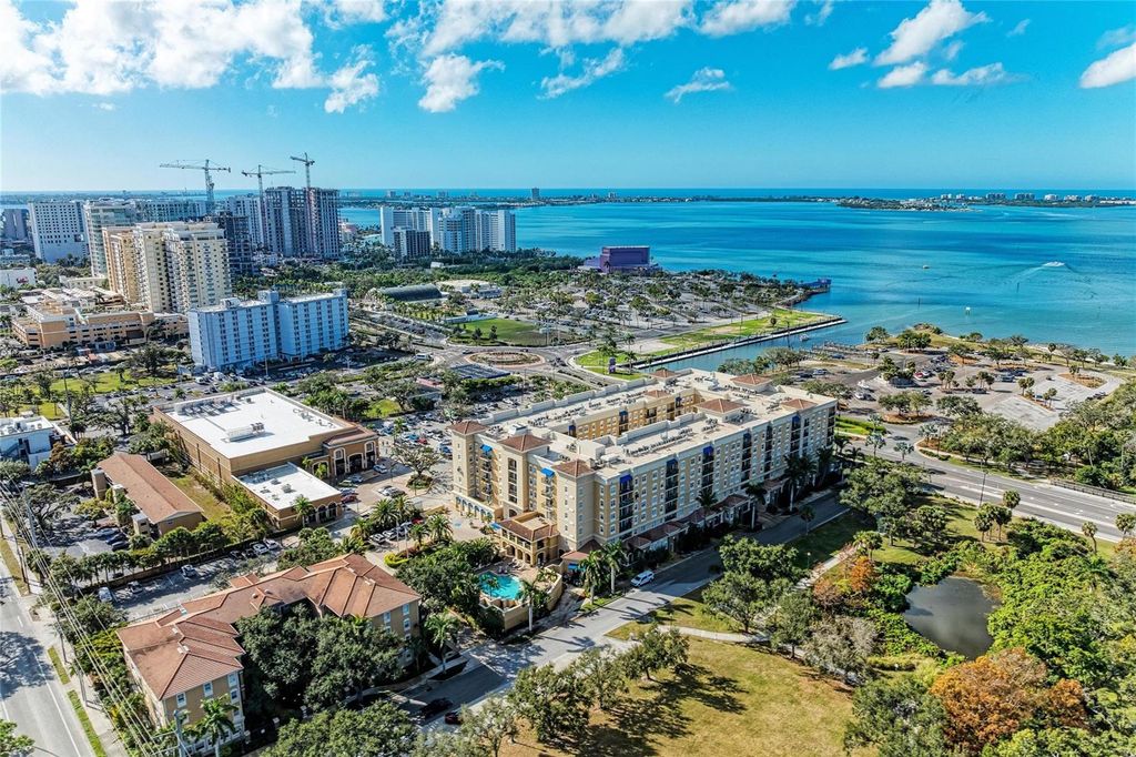 1064 N TAMIAMI TRAIL 1304, Sarasota, FL 34236