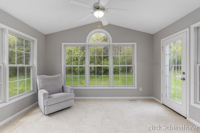 11877 Willow Wood N, Holland, MI 49424