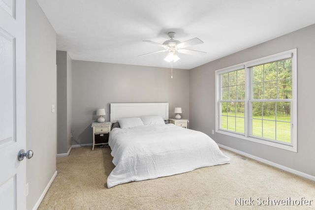 11877 Willow Wood N, Holland, MI 49424