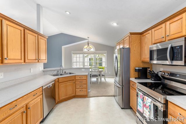 11877 Willow Wood N, Holland, MI 49424
