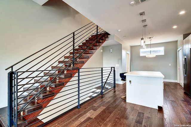 914 E JOSEPHINE ST, San Antonio, TX 78208