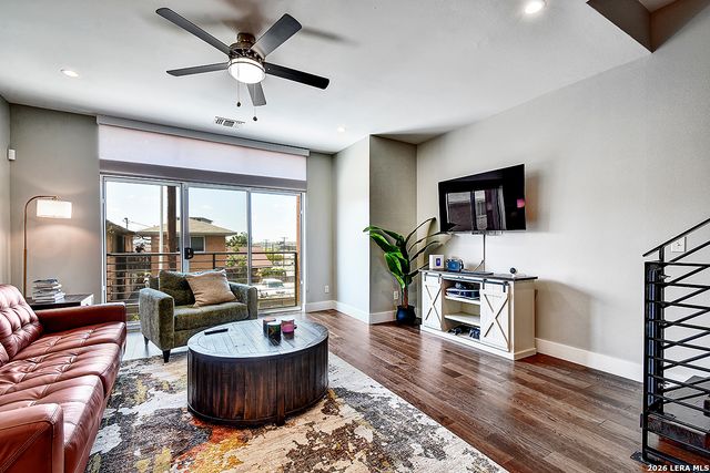 914 E JOSEPHINE ST, San Antonio, TX 78208