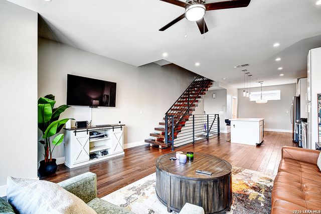 914 E JOSEPHINE ST, San Antonio, TX 78208