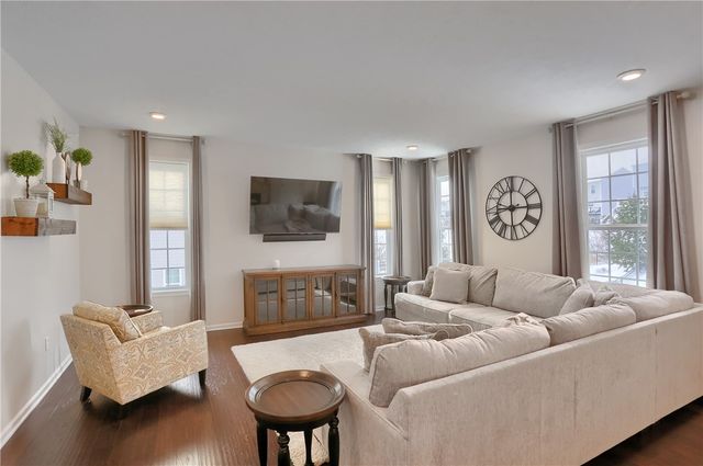 2035 Sir Patrick Drive, Cecil, PA 15057