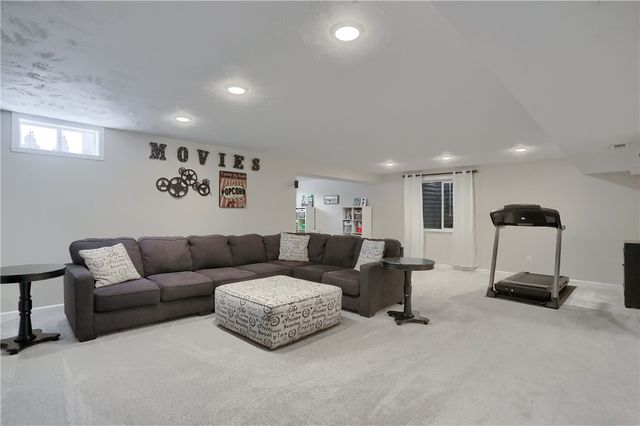 2035 Sir Patrick Drive, Cecil, PA 15057