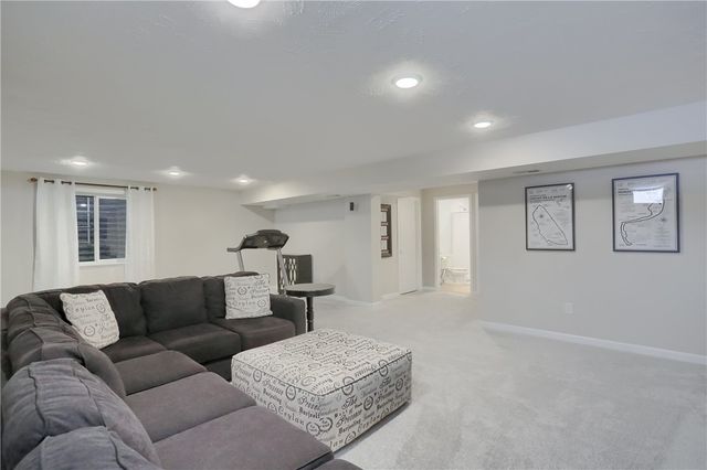 2035 Sir Patrick Drive, Cecil, PA 15057